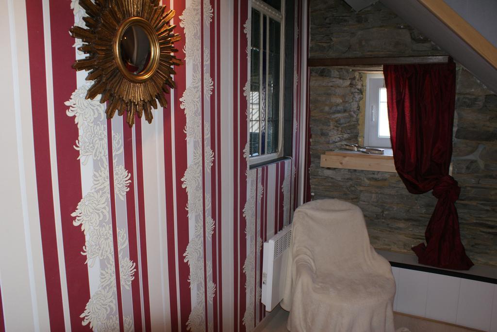 Le Gite De L Ourthe Ortheuville Kültér fotó